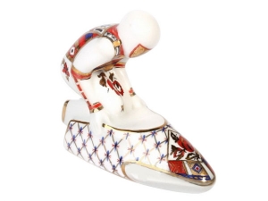 Lomonosov Porcelain Porcelain Figurine Winter Sport Bobsledder Red and Golden Uniform Lomonosov Porcelain Porcelain Figurine Winter Sport Bobsledder Red and Golden Uniform