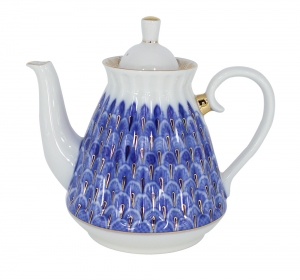 Lomonosov Imperial Porcelain Forget Me Not 5 Cups Teapot 25.4 fl.oz/750 ml Lomonosov Imperial Porcelain Forget Me Not 5 Cups Teapot 25.4 fl.oz/750 ml