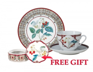 Special Offer Set: Decorative Plate and Teacup with Free Bijou Box Sweet Raspberry Lomonosov Porcelain Special Offer Set: Decorative Plate and Teacup with Free Bijou Box Sweet Raspberry Lomonosov Porcelain